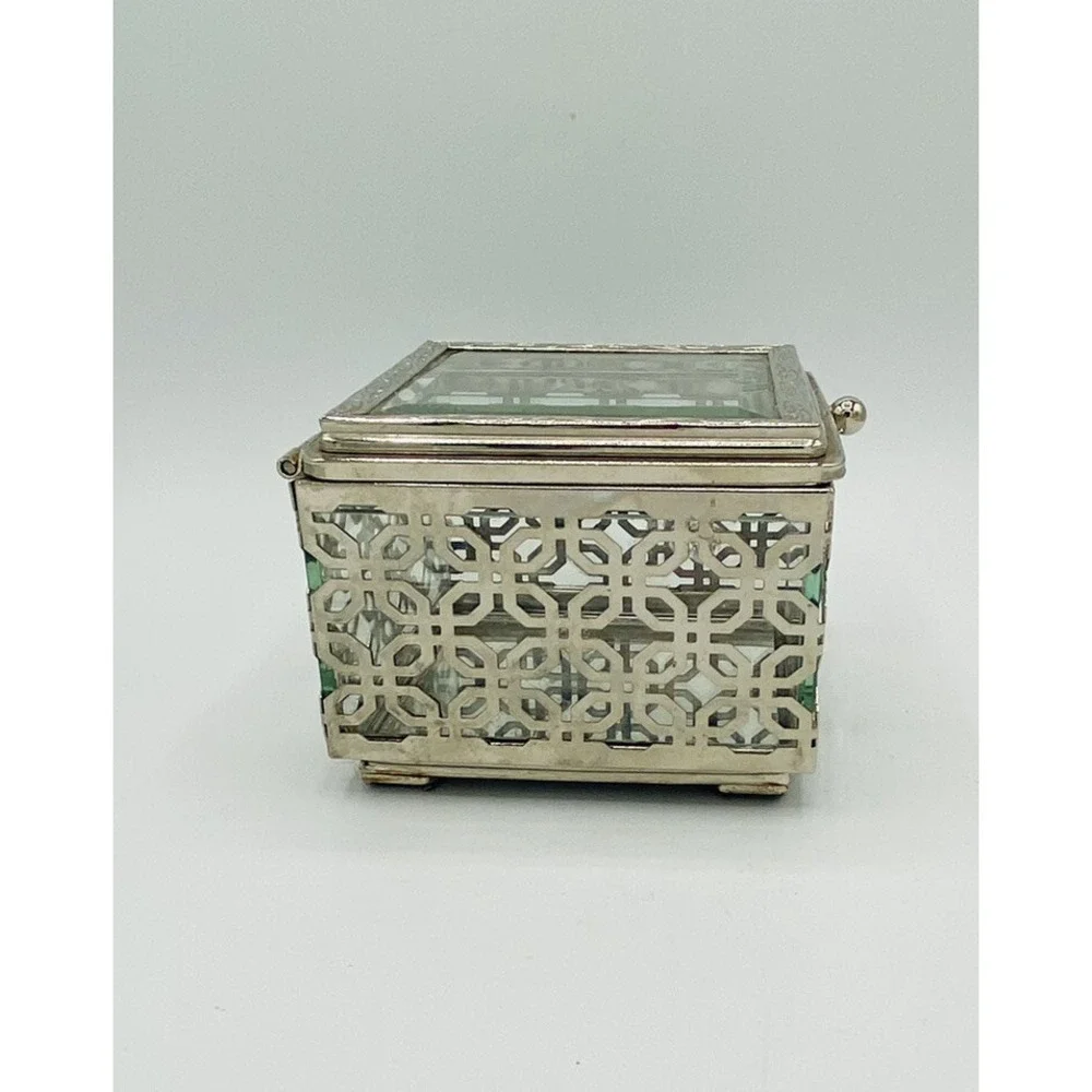 Cynthia Rowley Jewelry Box Silver Tone Filigree Pattern Beveled Glass New York